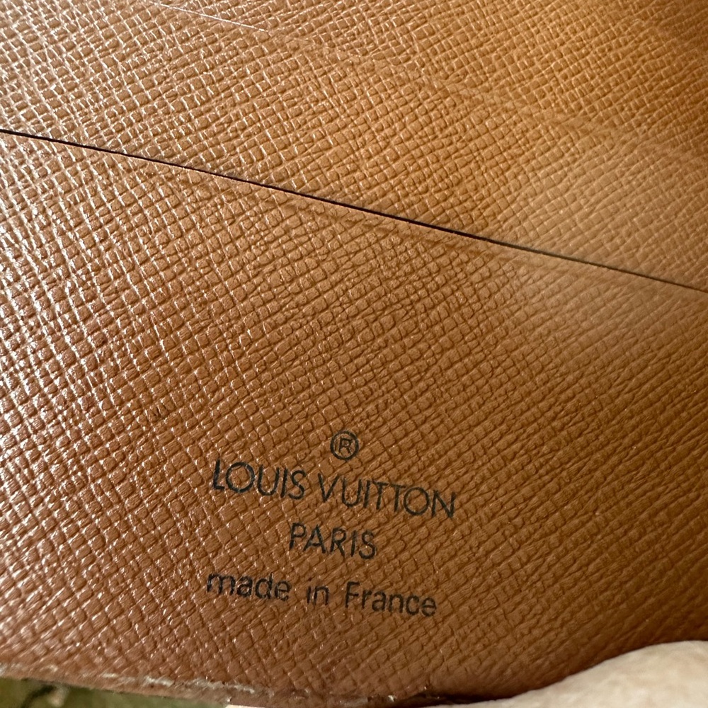 LV bifold wallet - Picture 14 of 16